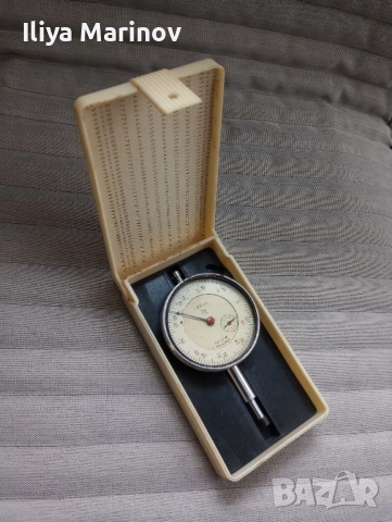 индикаторен часовник 