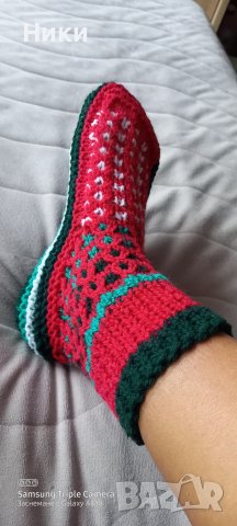 Коледни чорапки ръчно изплетени, снимка 8 - Дамски чорапи - 42957293