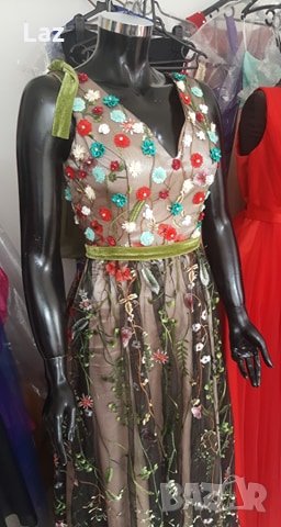 приказна официална бална рокля с 3D декорация , снимка 3 - Рокли - 28349013