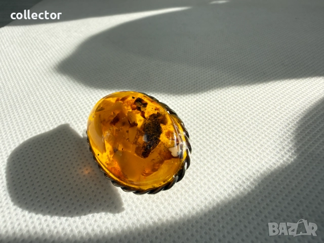 Стара кехлибарена брошка. №7740, снимка 3 - Колиета, медальони, синджири - 52811084