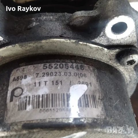 Вакуум помпа за OPEL Astra J,  2.0CDTI 55205446 VACUUM PUMP, снимка 2 - Части - 48756100
