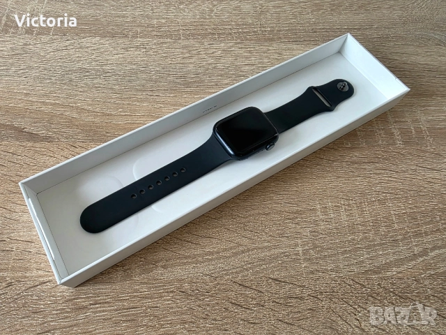 Оригинален часовник Apple Watch series 7 45mm, батерията-100%, снимка 4 - Смарт гривни - 47904445