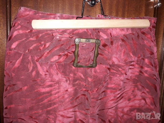 Дамски костюм от 3 части - сако, пола и елек р-р М, снимка 6 - Костюми - 28075269