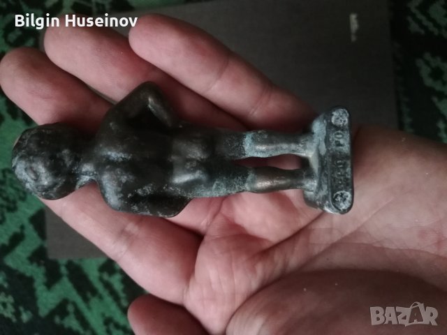 Статуетка - Bruxeless Manneken Pis – Символ на Брюксел от меден, снимка 3 - Други - 37377084