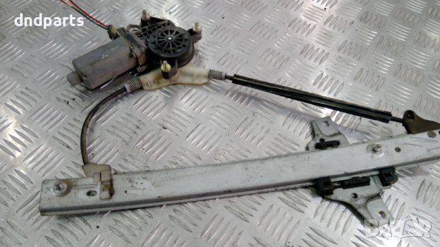 Заден десен стъклоповдигач Toyota Avensis,2001г.