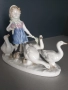 GDR статуетки 19-22см/ГДР Графентал стара немска порцеланова фигура-композиция/момиче с гъски-патки, снимка 6