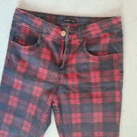 Дамски кариран панталон, S-размер , снимка 2 - Панталони - 44891831