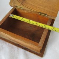 Стара дървена кутия с форма на книга, снимка 3 - Други ценни предмети - 32363528