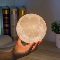 Нощна лампа луна с 3D форма,16 цвята и дистанционно, снимка 6 - Настолни лампи - 32550493