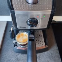 Кафемашина Delonghi Ec155.CD 1100w 15bar крема цедка Делонги , снимка 1 - Кафемашини - 43787853