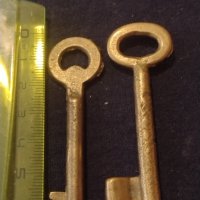 Два стари бронзови ключа от соца редки за КОЛЕКЦИЯ ДЕКОРАЦИЯ 40985, снимка 6 - Други ценни предмети - 43266907