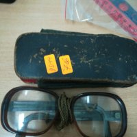 Стари очила с диоптър-9044, снимка 1 - Слънчеви и диоптрични очила - 26346428