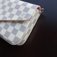 Дамска чанта LOUIS VUITTON Pochette Félicie Damier Azur Луи Витон, снимка 8 - Чанти - 44900790