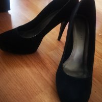 Елегантни дамски обувки 