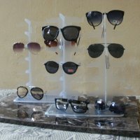 Продавам двойни стойки за слънчви очила, снимка 2 - Стелажи и щандове - 33517973