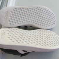 Детски маратонки Adidas Grand Court , снимка 10 - Детски маратонки - 42979101