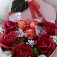 Кутии и чантичички с рози и бонбони, снимка 4 - Декорация за дома - 43988425
