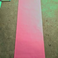Постелка за йога тренировка