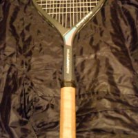 Тенис ракета, снимка 1 - Други игри - 21374028