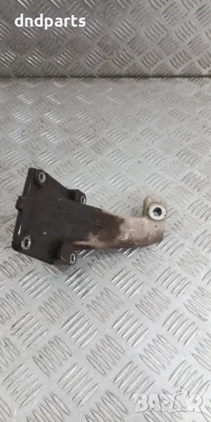 Лапа двигател SsangYong Musso 2.3i 1998г.(лява)	, снимка 1