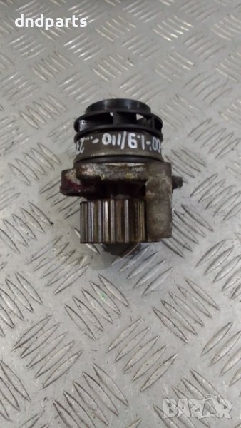 Водна помпа VW Golf 4 1.9TDI 110кс. 2001г.	, снимка 1