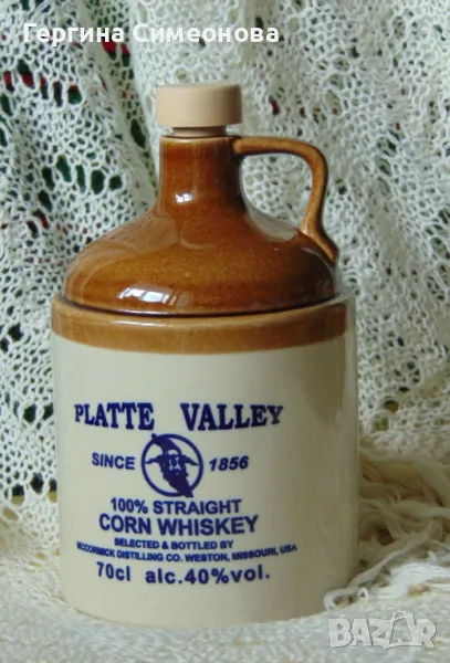 Оригинално порцеланово шише от уиски, снимка 1