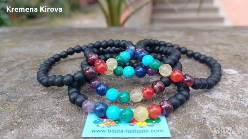 Гривни за приятели. Седем чакри. От полускъпоценни камъни и минерали. Идея за подаръци., снимка 1