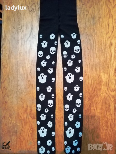 Нов Чорапогащник с черепи и духове. Код 1977, снимка 1