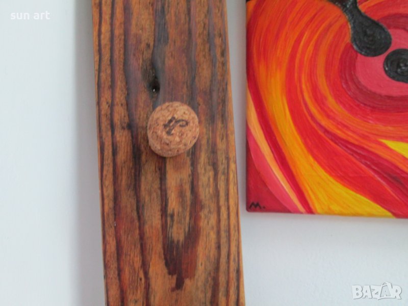 дървена закачалка с тапи от шампанско, снимка 1