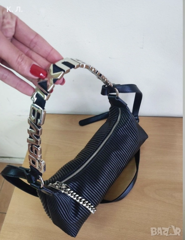 Дамска черна чанта, снимка 1