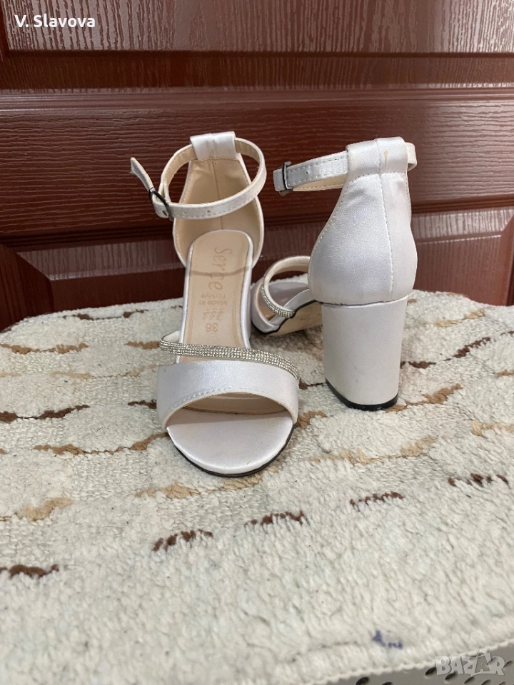 Обувки с ток, снимка 1