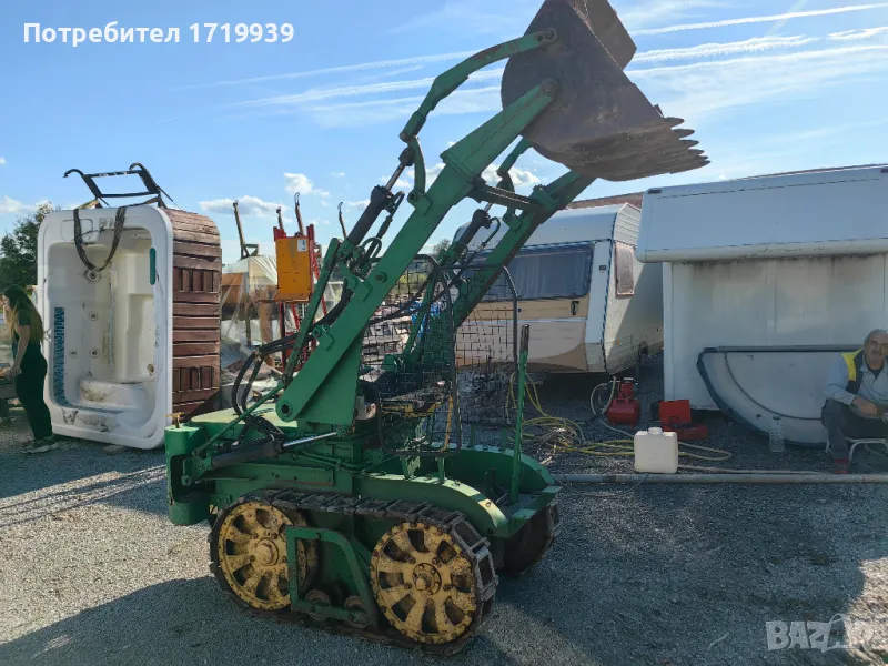 Верижен челен товарач, снимка 1