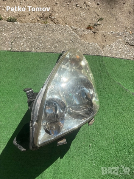 Фар Тойота корола Версо 2006 год, снимка 1