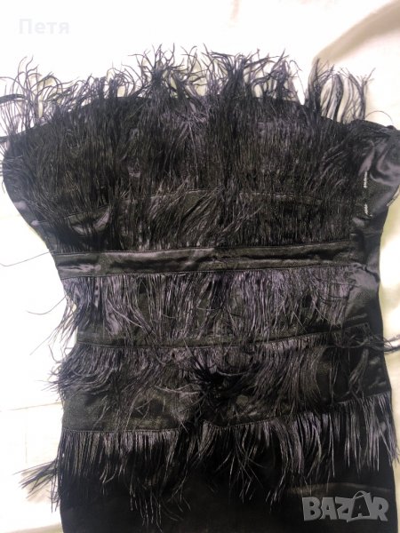 Елегантна черна рокля с пера от щраус, снимка 1