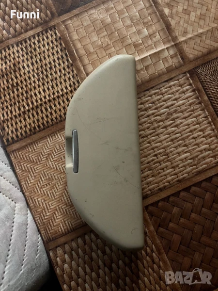 Стойка за очила(Шаран,Галакси,Алхамбра,Пасат), снимка 1