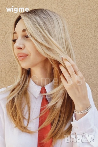 Дълга руса чуплива перука с тъмни корени Дакота, снимка 4 - Аксесоари за коса - 51443390