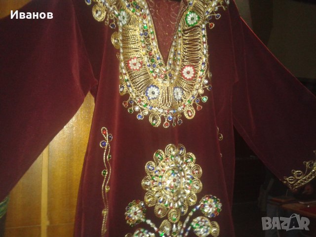 Рокля с хиляди мънисти продавам, снимка 5 - Рокли - 26731299