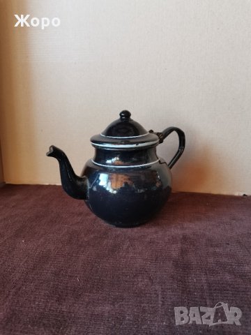 Ретро емайлиран чайник, снимка 1 - Декорация за дома - 34622676