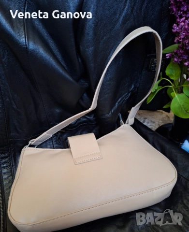 Кокетна чантичка в в цвят екрю или капучино, снимка 6 - Чанти - 51434724