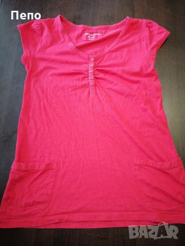Червена тениска, снимка 1 - Тениски - 32666933