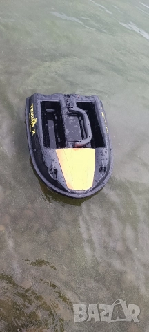 Лодка за захранка Техно Х