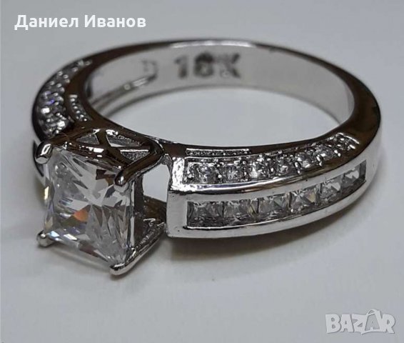 Златен пръстен Бяло Злато 18К със Бели камъни Сваровски НОВ, снимка 1 - Пръстени - 28958673