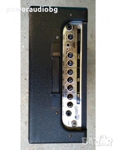 Китарен усилвател Hughes & Kettner blu edition 15 r -15Вата с '8 инча Celestion говорител , снимка 6 - Китари - 27251480