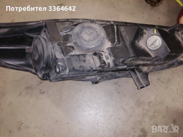 Фар десен за Форд Фиеста , снимка 2 - Части - 38400804