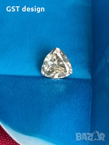 Истински Диамант Трилион Мойсанит светло Шампанско Фенси бял J Diamond 💎 MOISSANITE, снимка 1