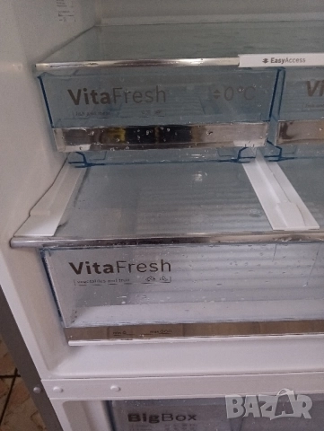 XXL комбиниран иноксов хладилник с фризер Бош Bosch A+++ 2 години гаранция!, снимка 2 - Хладилници - 51993706