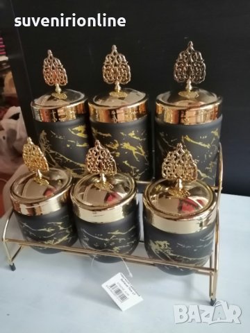Комплект стъклени буркани за подправки на метална стойка , снимка 3 - Аксесоари за кухня - 40034596