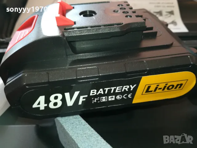ЛОЗАРСКИ НОЖИЦИ LI-ION BATTERY X2+CHARGER 0602251151, снимка 2 - Градински инструменти - 48990383