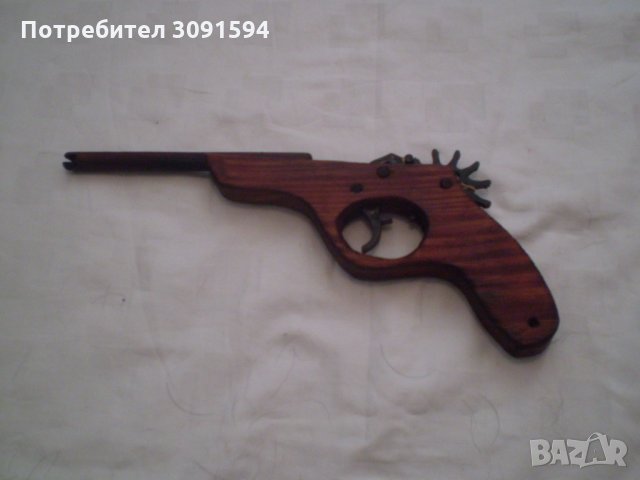 Изработено на ръка дървен пистолет детска играчка, снимка 1 - Колекции - 33339635