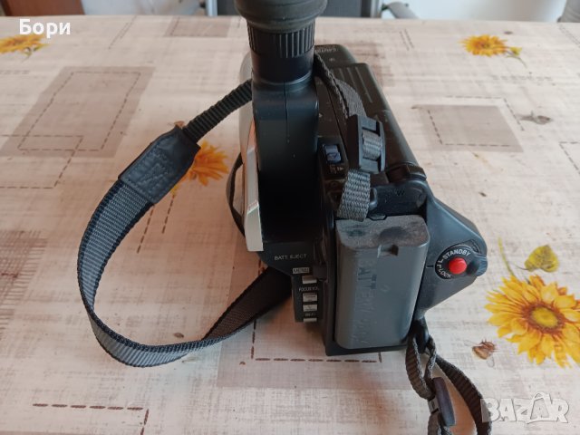 HITACHI HI 8 Камера, снимка 8 - Камери - 42968510